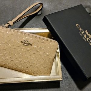 Coach Wristlet (never used)